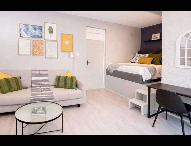 0 BEDROOM APARTMENT FOR SALE IN SEA POINT